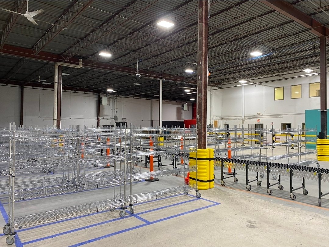 Mobile wire shelving and material flow equipment installation